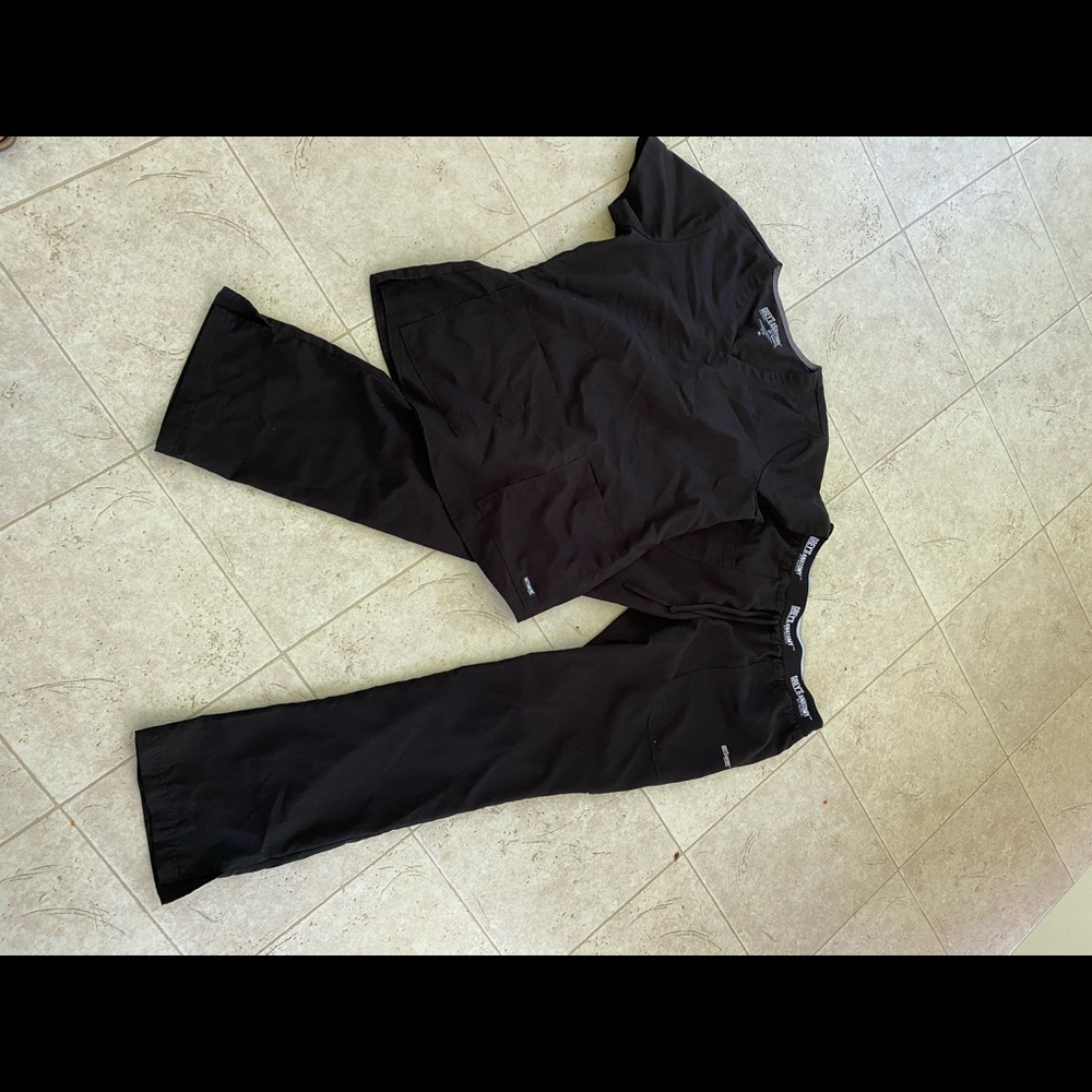 Greys anatomy black scrubs
